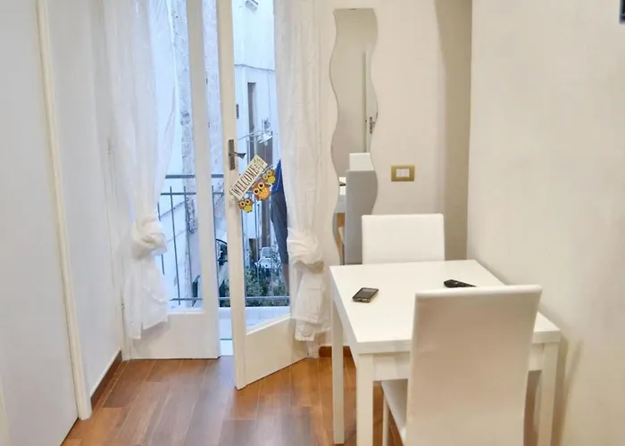 شقة Charming In With Terrace. *