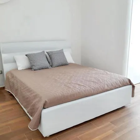 Charming In With Terrace. Apartment Polignano a Mare