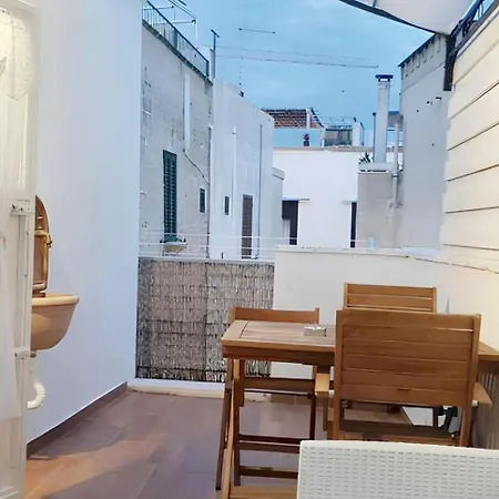 Charming In With Terrace.