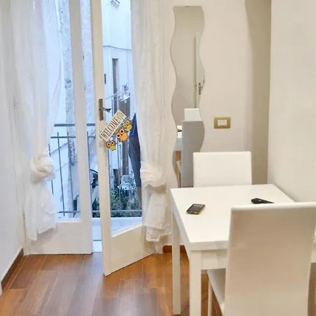 Apartment Charming In With Terrace. *