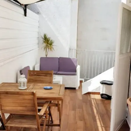 Apartment Charming In With Terrace. Polignano a Mare